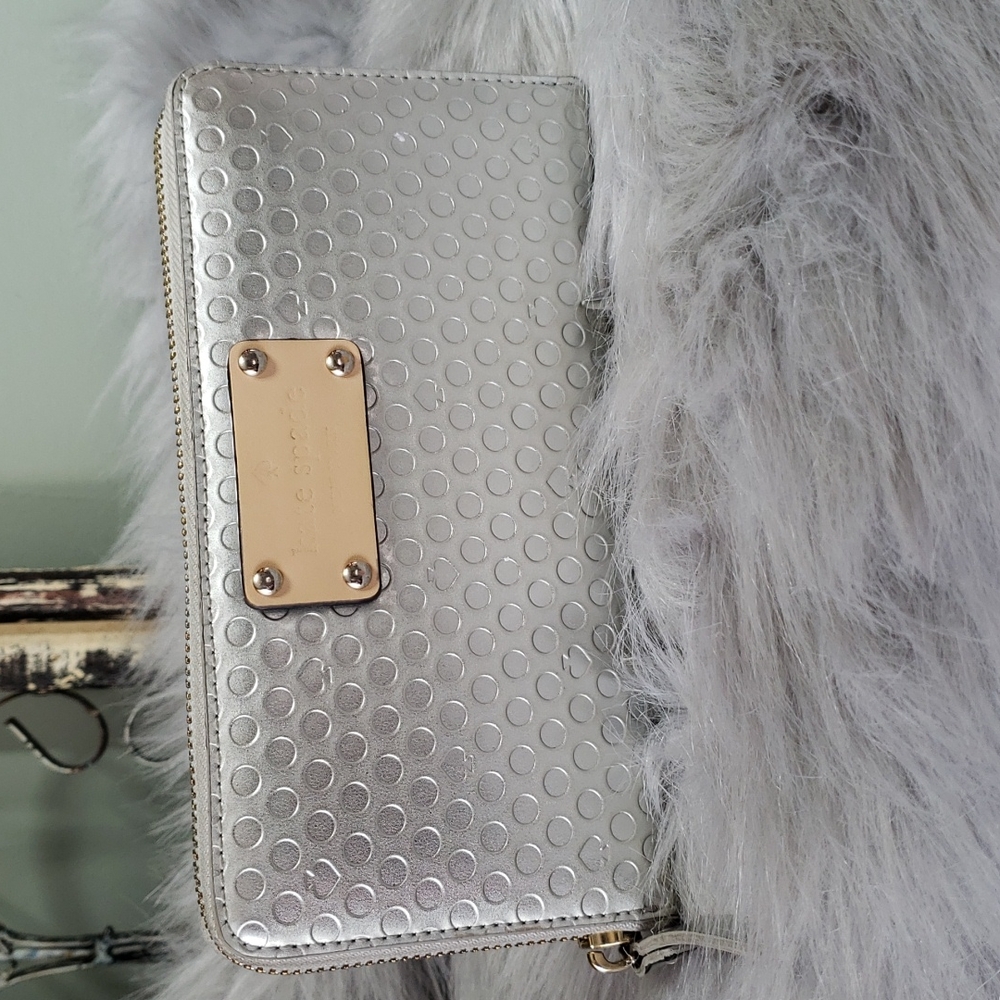 Kate Spade Silver Gray Wallet